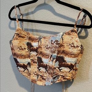 Western Horse-Print Cropped Tank Top in Brown